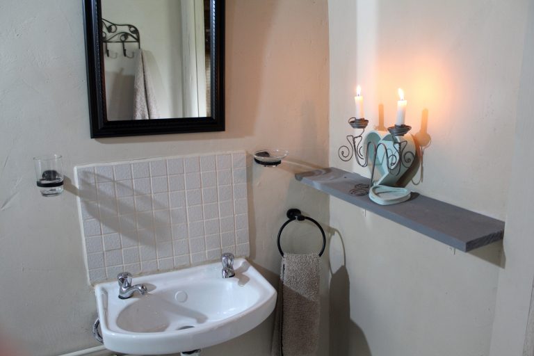 Room 1 Basin
